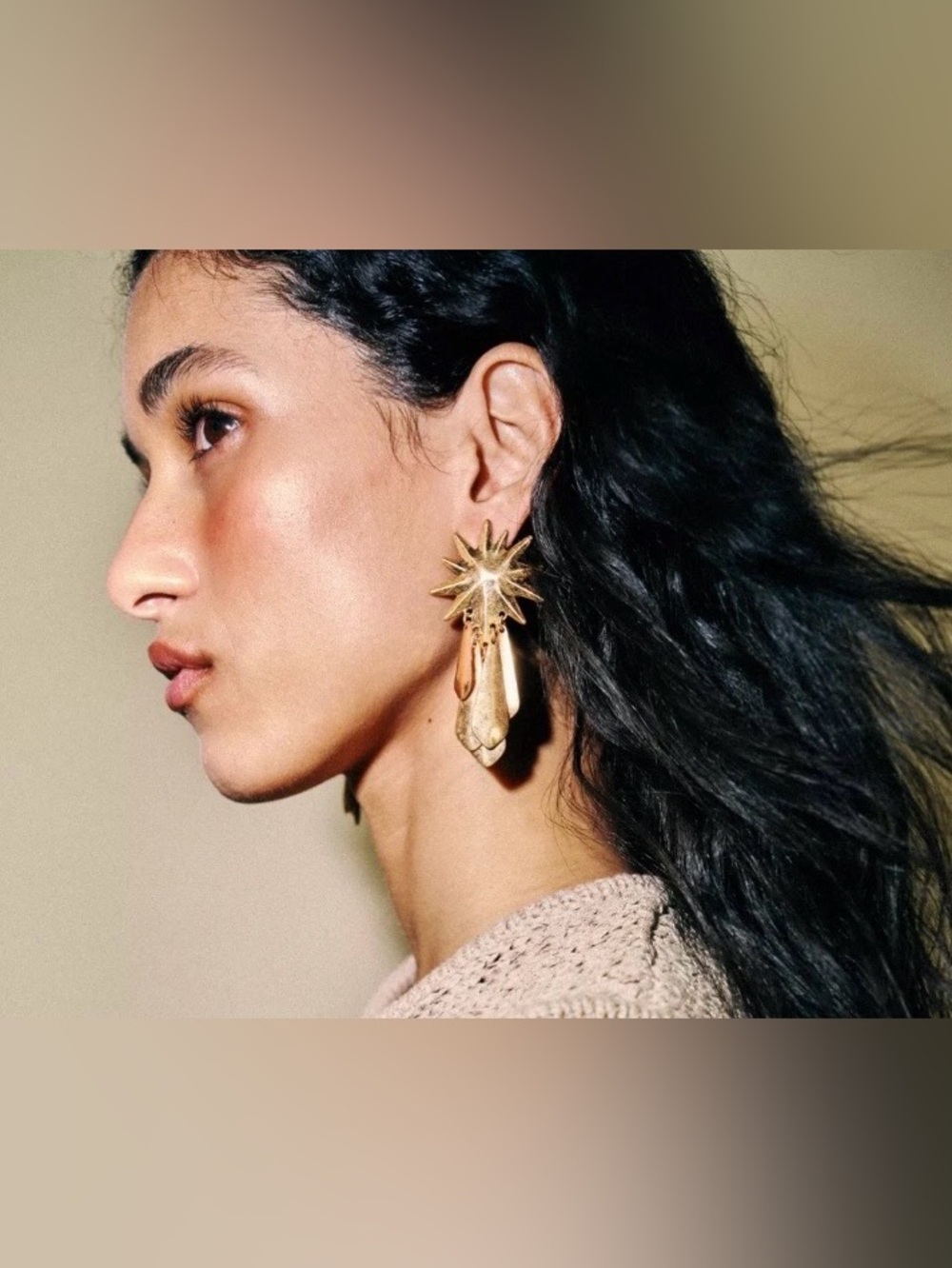 ZARA NWT Gold Sunburst Statement Drop Earrings | Chunky Metallic Dangle